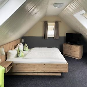 Familien-Zimmer